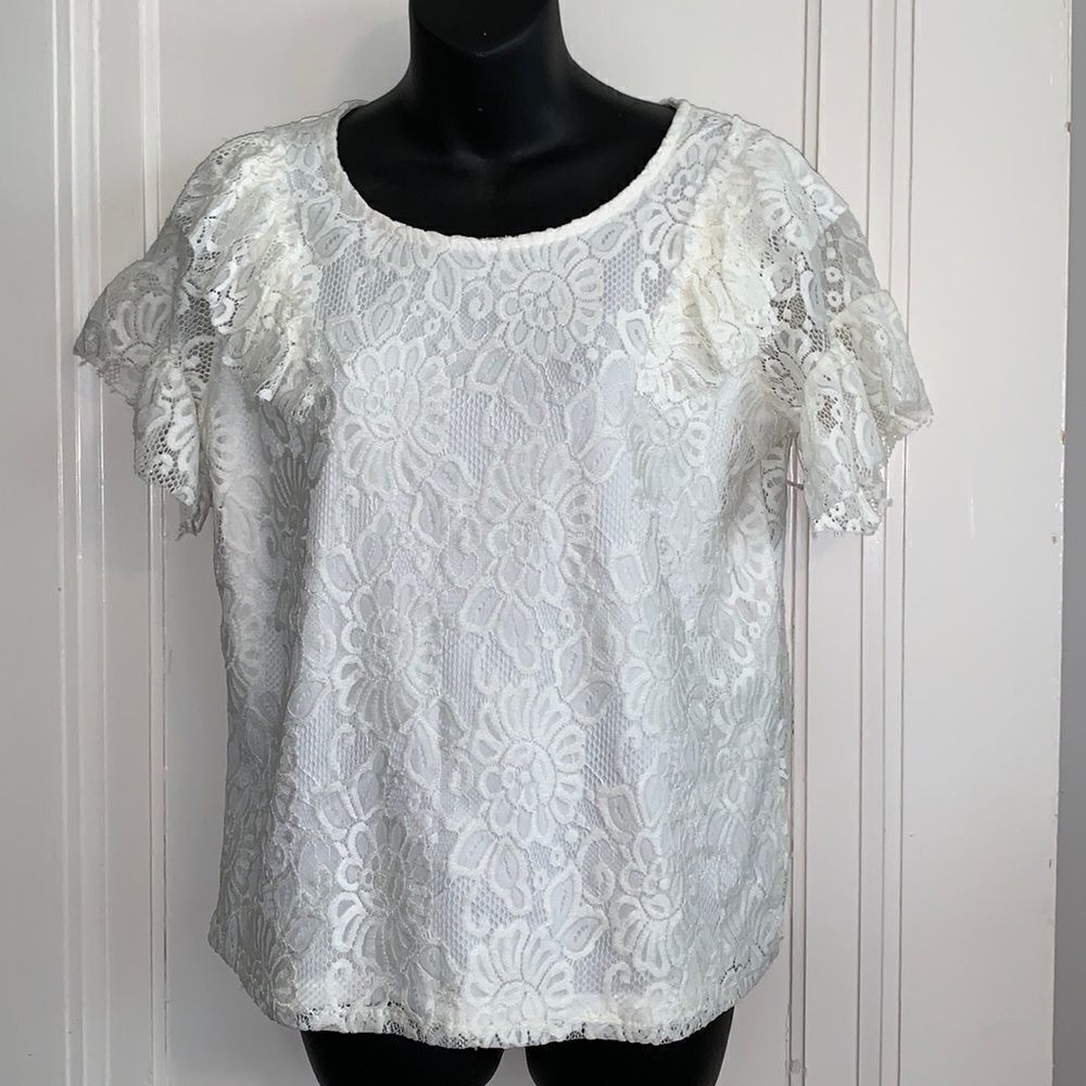 ‎NWOT Libby Edelman ivory lace blouse
